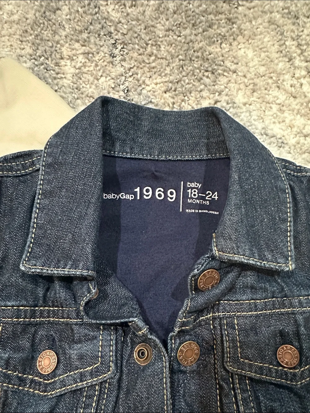 🍁Baby Gap Dark Blue Demin and Light Cream Corduroy Jackets Duo 18-24 months